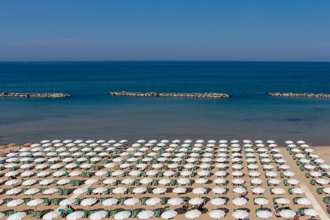 Hotel President's Pesaro Exterior foto